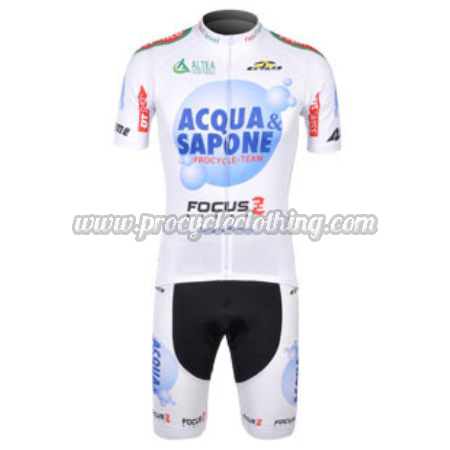 Focus sales cycling clothing